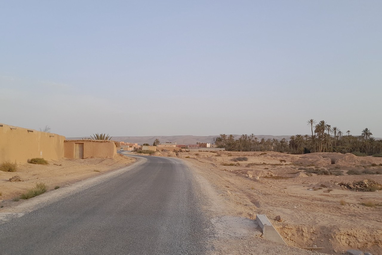 The road through Ait Bookoo, the settlement within Oasis Tighmert.